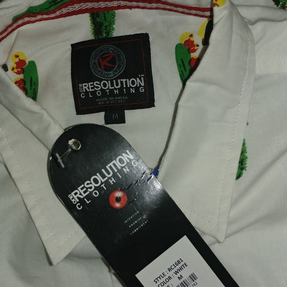 NWT Resolution Cactus Button Down Medium - Picture 3 of 4